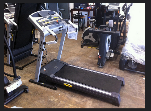 Gold's gym discount gg480 treadmill